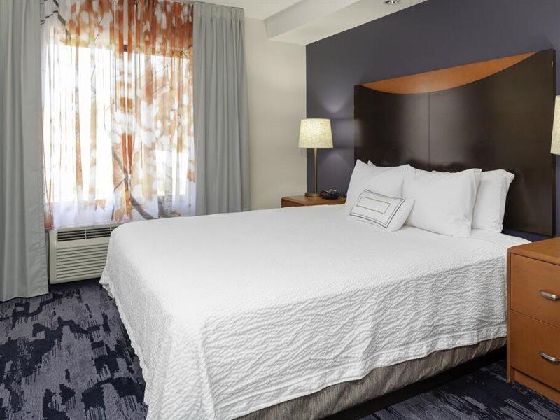 Fairfield Inn & Suites By Marriott Matthews Charlotte Exterior photo