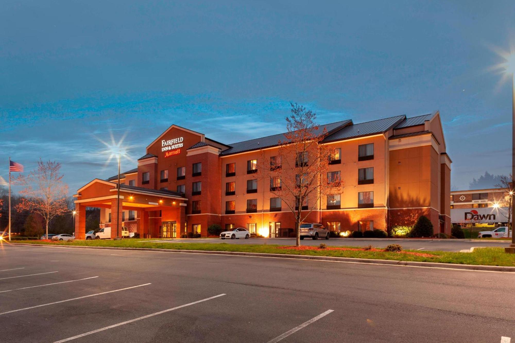 Fairfield Inn & Suites By Marriott Matthews Charlotte Exterior photo