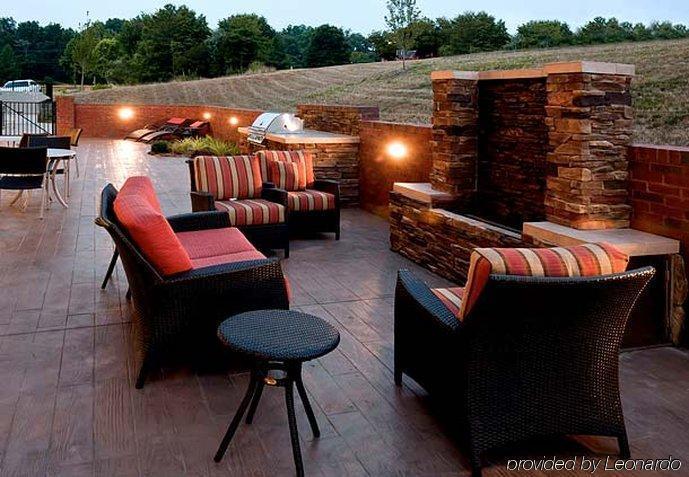 Fairfield Inn & Suites By Marriott Matthews Charlotte Exterior photo